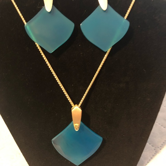 Kendra Scott set - Picture 2 of 2